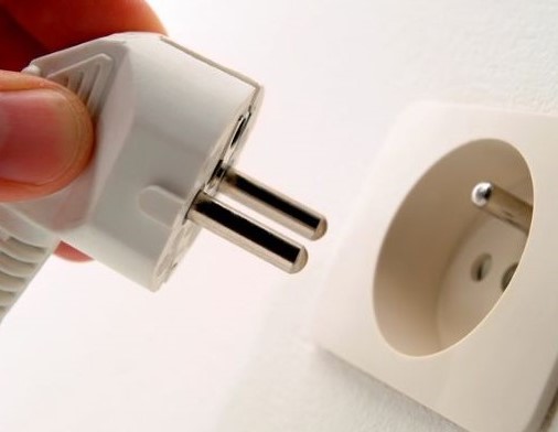 Безопасное обращение с электроприборами